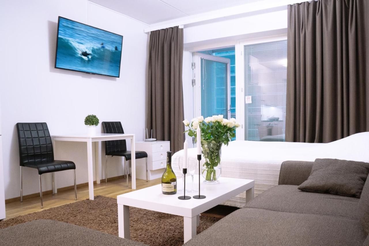 City Center 1R Studio With Perfect View, Parking Oulu Ngoại thất bức ảnh